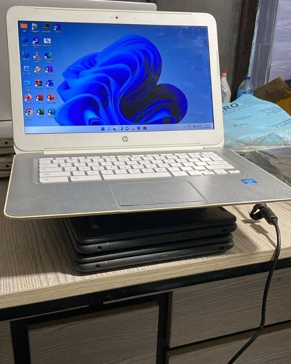 Hp 4gb 128gb laptop or chromebook 14 smb 0