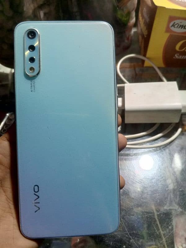 vivo S1 4GB ram 128 GB ROM 10 by 10 condition 2