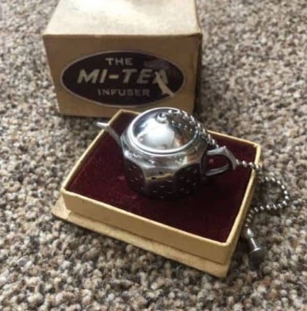 ANTIQUE TEA INFUSER 1