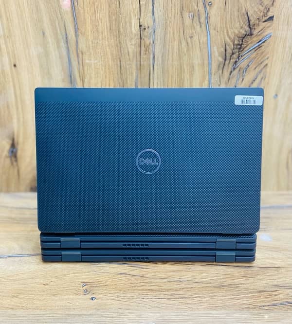 Dell Latitude 7420 i5-11th Gen 16GbRam 256GbSSD Intel Iris Xe Graphics 3