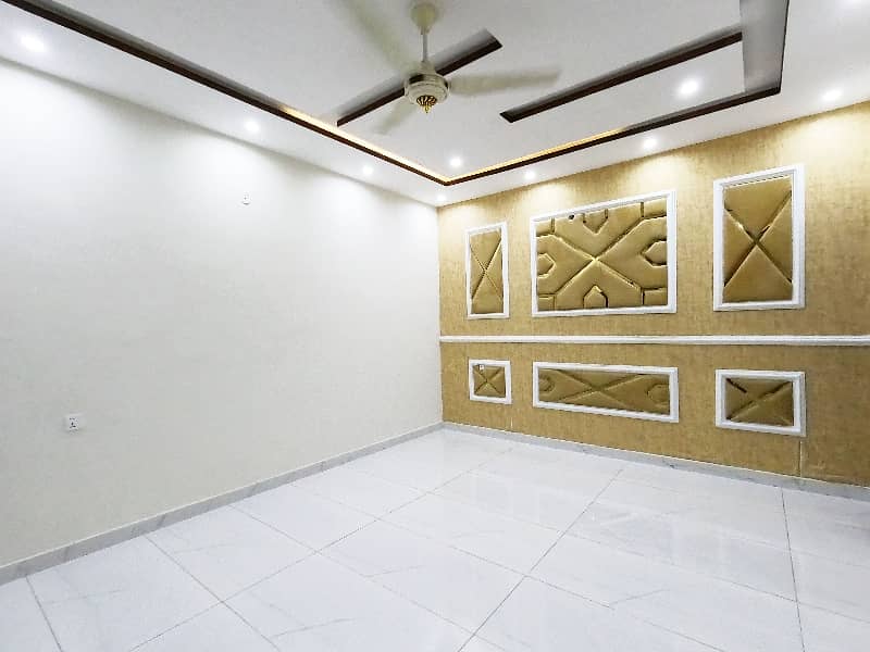 In PGECHS Phase 2 - Block E 1 Kanal House For sale 16