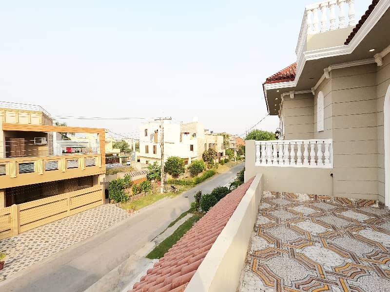 In PGECHS Phase 2 - Block E 1 Kanal House For sale 43