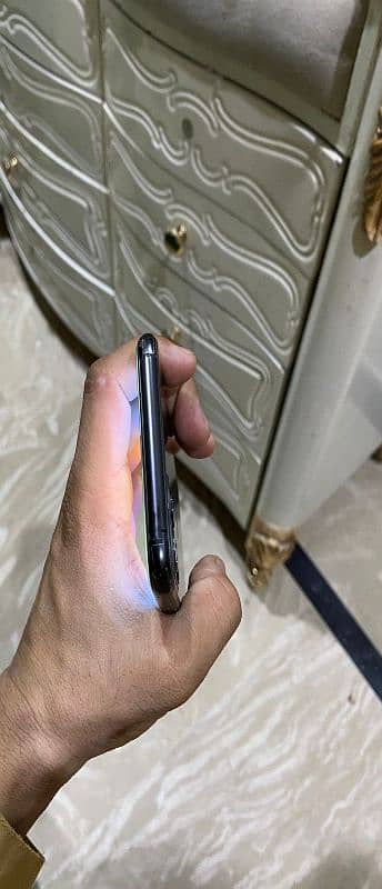 I Phone 11 Pro Max 256GB factory unlock Non PTA All okay 3