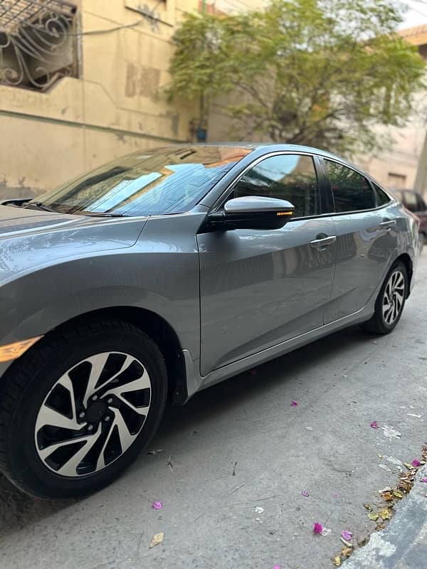 Honda Civic VTi 2018 3