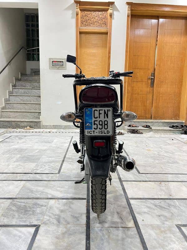 Suzuki GS 150 4