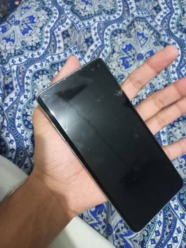 Samsung Galaxy S10 Plus 9