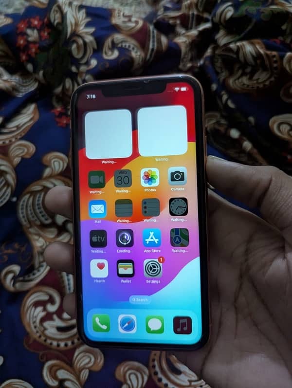 IPHONE XR NON PTA 64GB 4