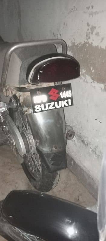 suzuki 150 (2011) model 8