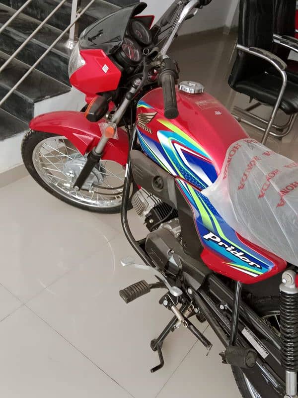 New Honda CD 70cc Unregistered - Zero Meter 9