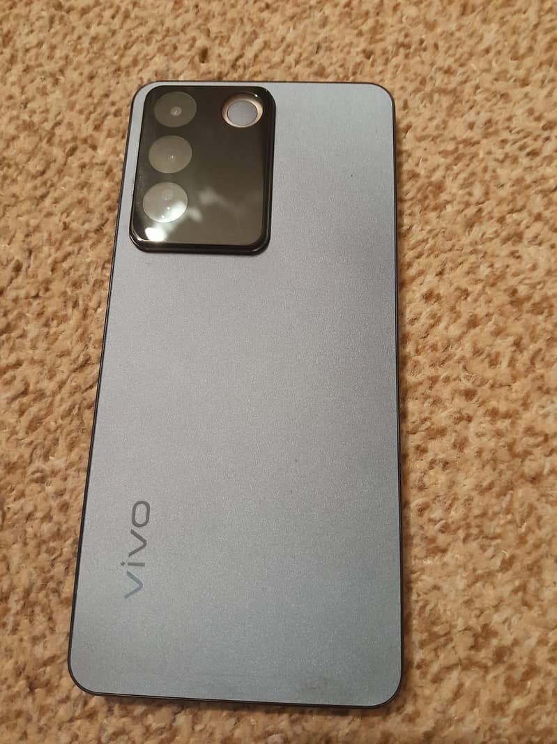 Urgent for Sale - Vivo V27-E 0