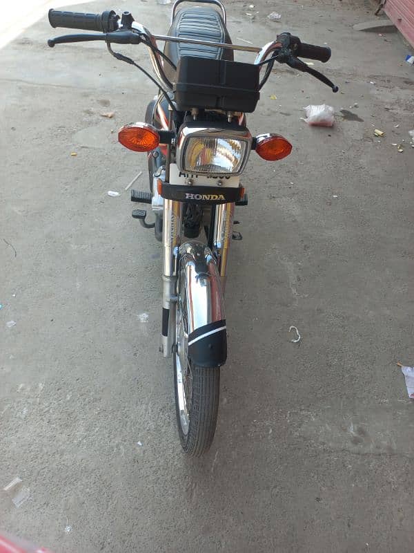 Honda CG125 2022 5