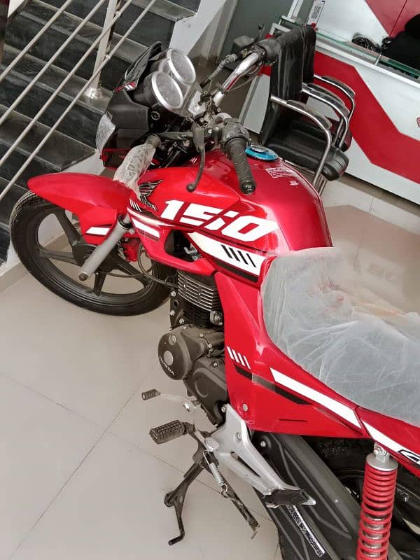 Brand New Honda Cb 150 F - Unregistered 4