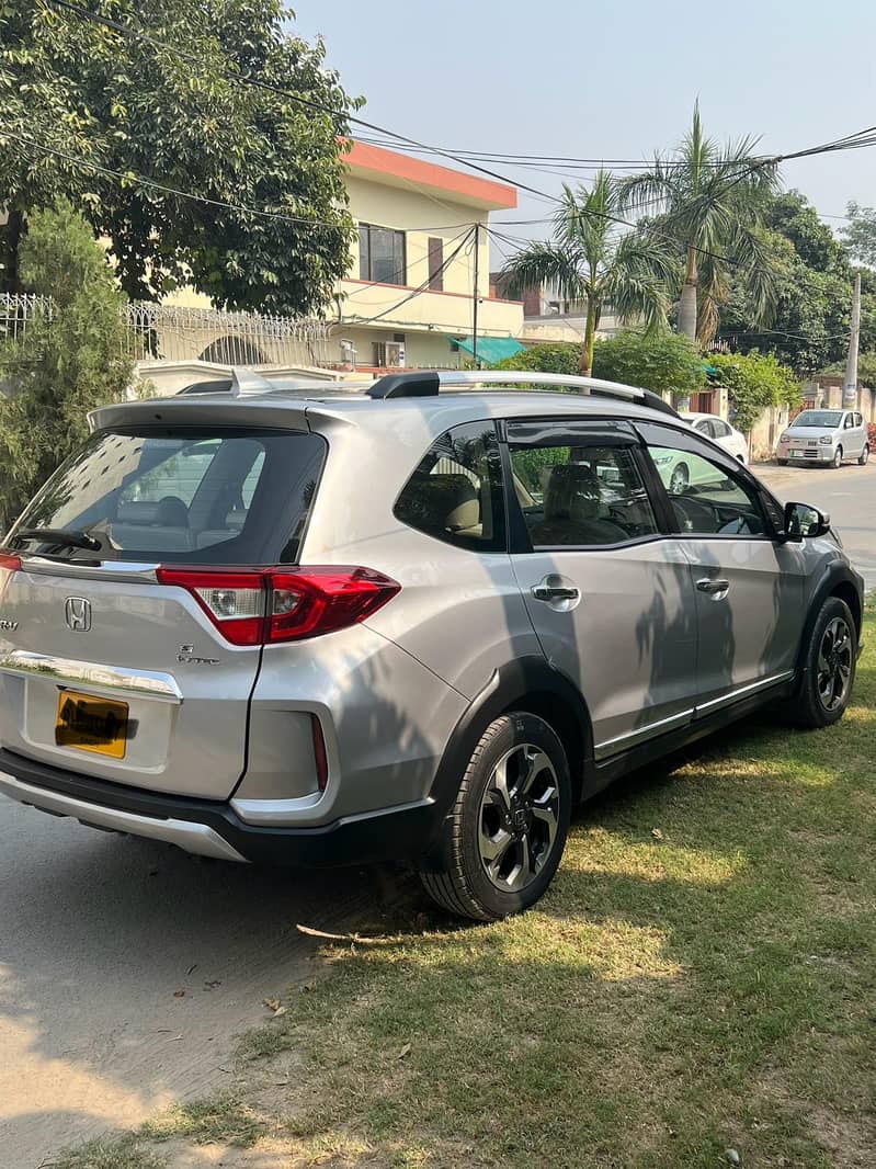 Honda BR-V 2020 Top variant 5