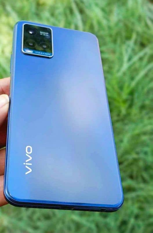 vivo Mobile with box 2