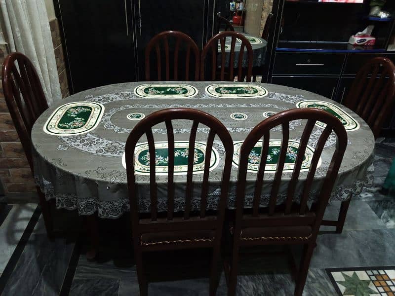 Dining table & Chairs 1