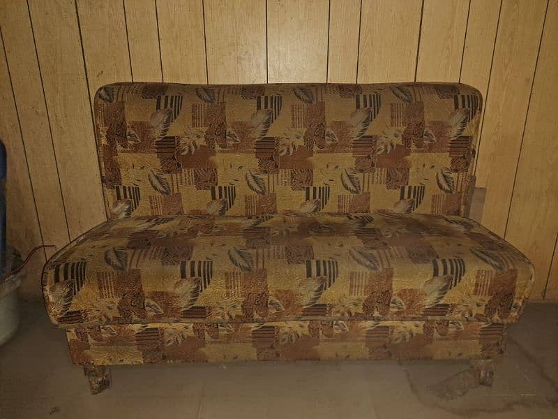 2 seater sofa 0