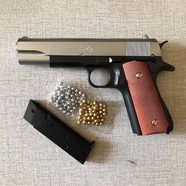 Berrata 92fs and Colt 1911 Airsoft Metal Toy Gun 3