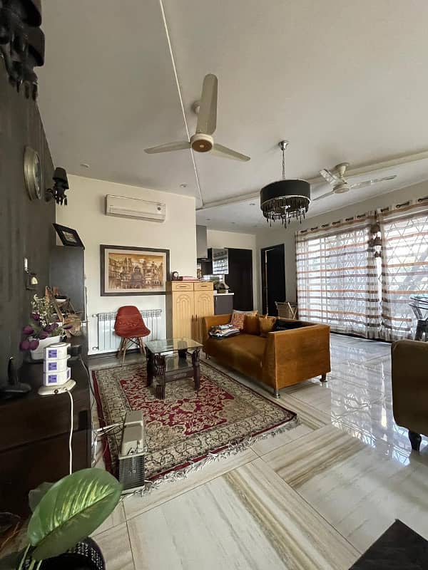 1 Kanal Luxuer Out New House Prime Hot For Sale dha Phase4 2