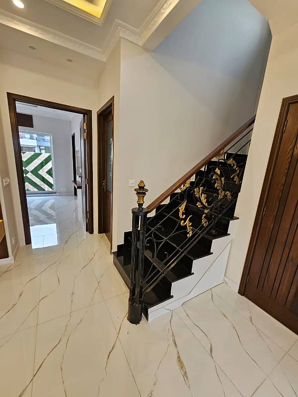 5 Marla Luxury House Available For sale In DHA 9 Town Lahore 25