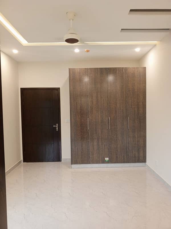 5 Marla Luxury House Available For sale In DHA 9 Town Lahore 17