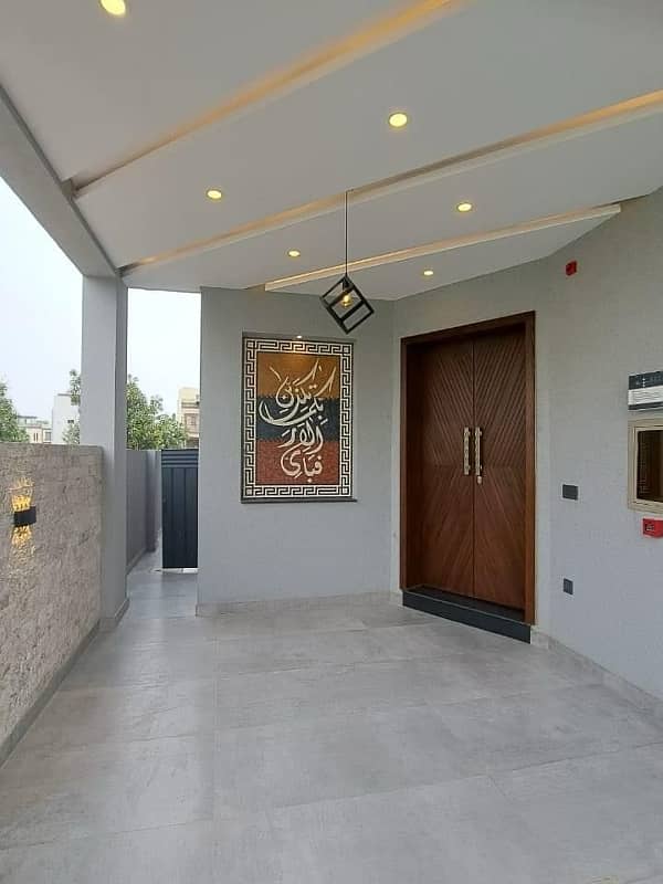 5 Marla Luxury House Available For RENT In DHA 9 Town Lahore 3