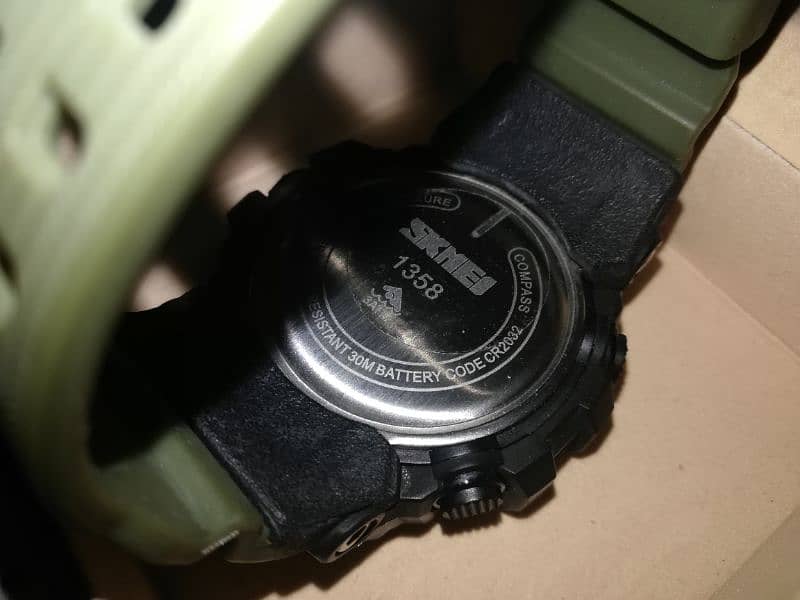 SKMEI Tactical Watch With Pedometer, Barometer, Thermometer, Altimeter 6