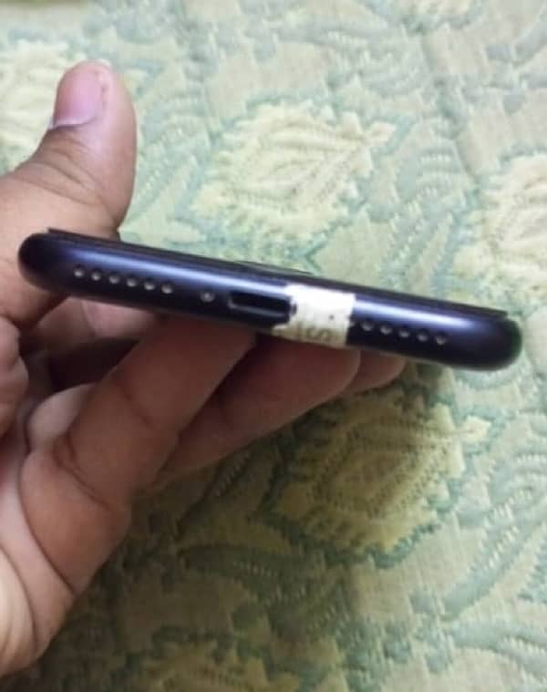 iPhone SE 2020 condition ok h 2