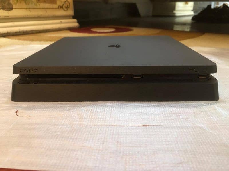 Ps4 slim jailbreak sealed 10/10 with games 5