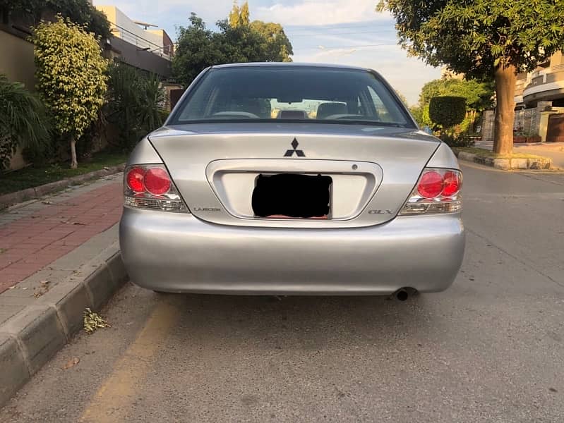 Mitsubishi Lancer 2005 1