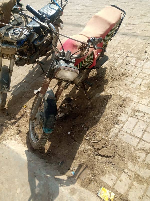 super star 2016 model 10/8 condition all okay koi masla nhi hai 0