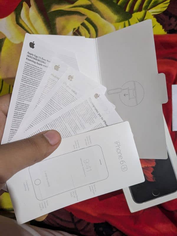 iPhone 6S (PTA Approved) With Original Box 9