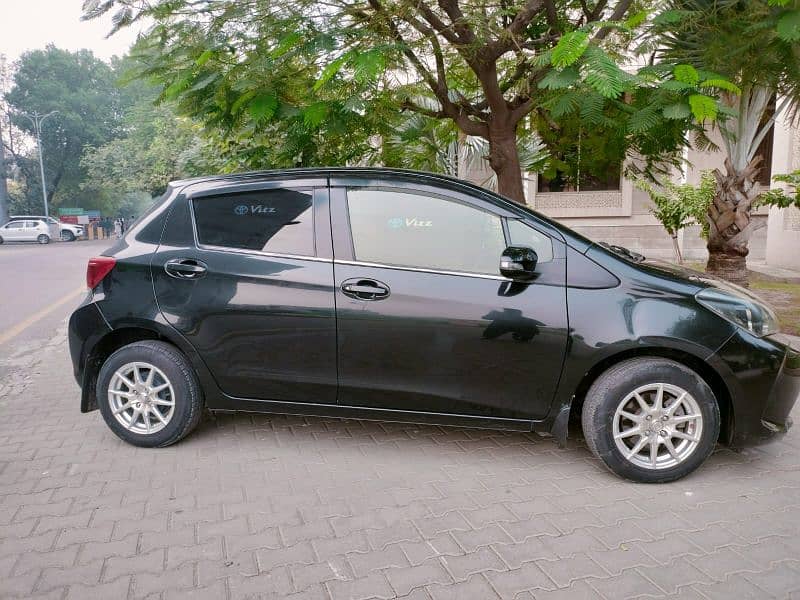 Toyota Vitz 2018 7