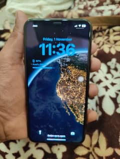 i phone 11 pro max 256 gb (PTA)