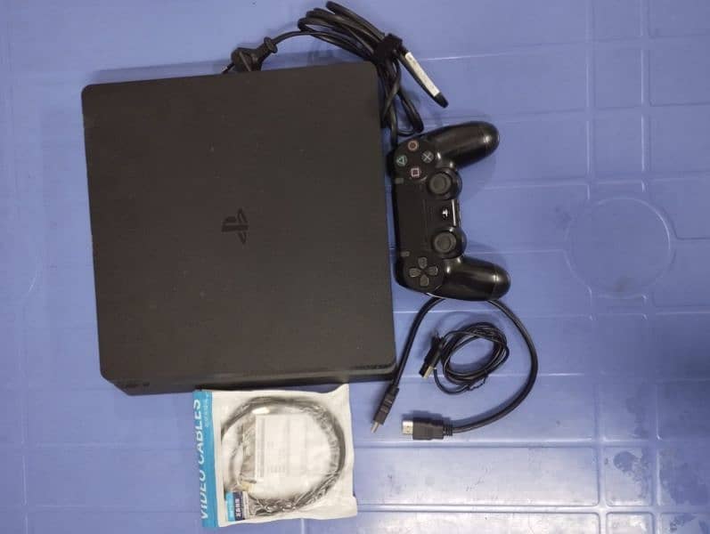 PS4 SLIM 500GB FOR SALE 0