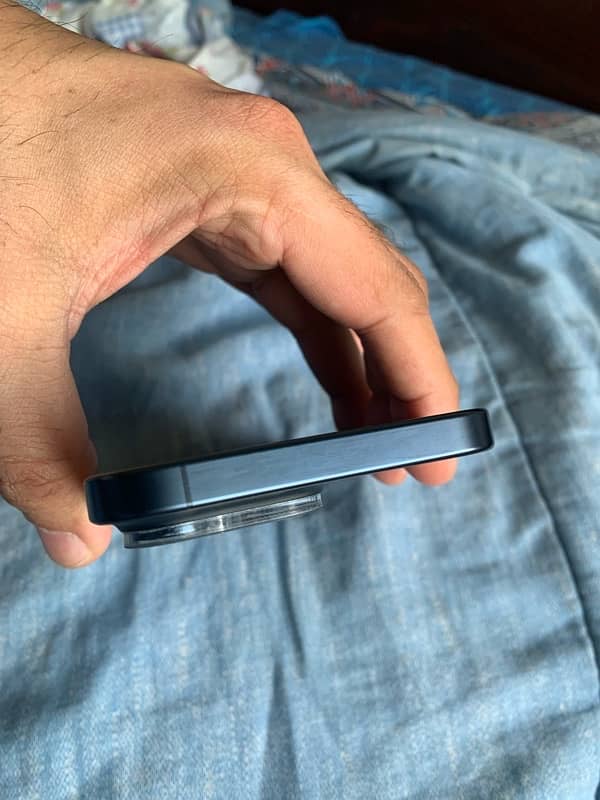 Apple iPhone 15 pro max 1 Tb factory unlocked 2