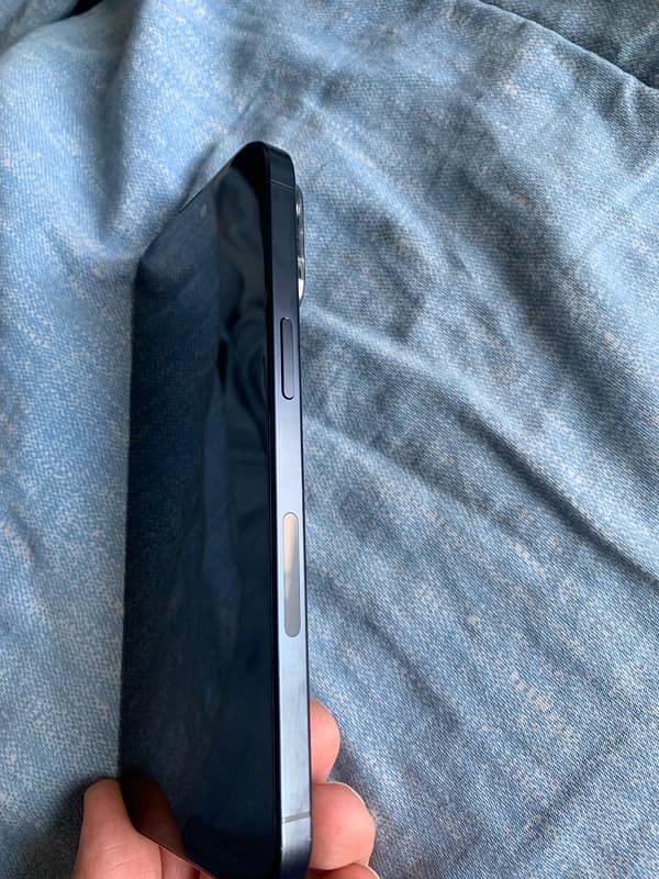 Apple iPhone 15 pro max 1 Tb factory unlocked 3