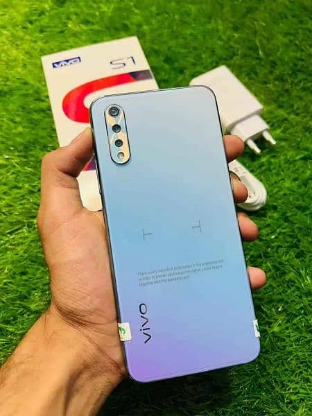 vivo s1 8gb 256gb dual sim PTA approve 03437545434 my WhatsApp 0