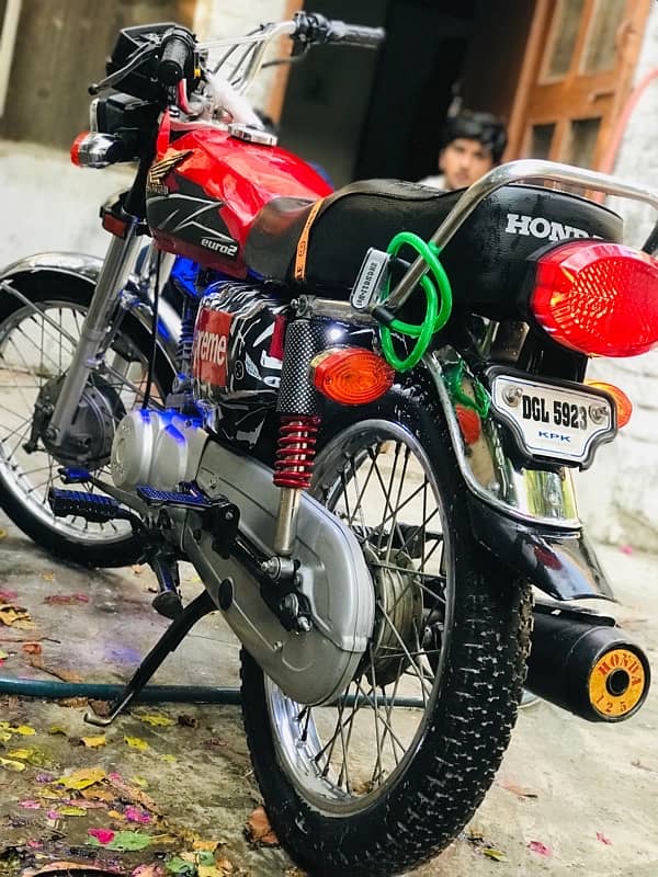 Honda 125 in good condition available for sale 1