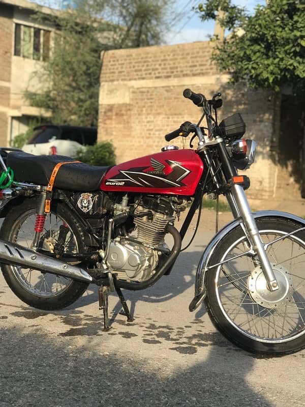 Honda 125 in good condition available for sale 2