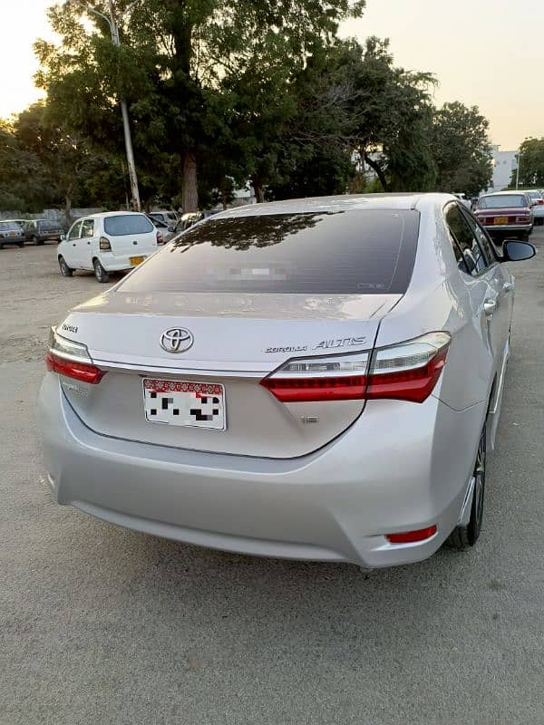 Toyota Corolla Altis 2017 8