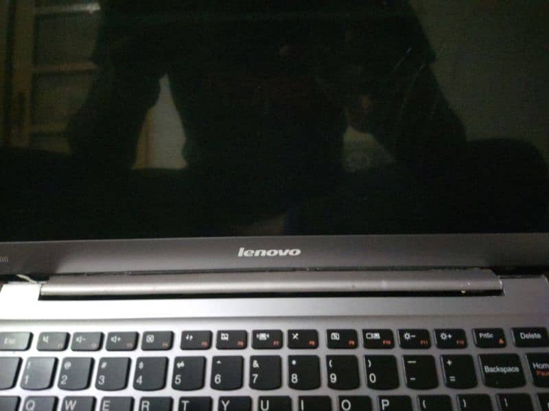 Lenovo U400 laptop (i5 2nd Gen) Gaming GPU 7