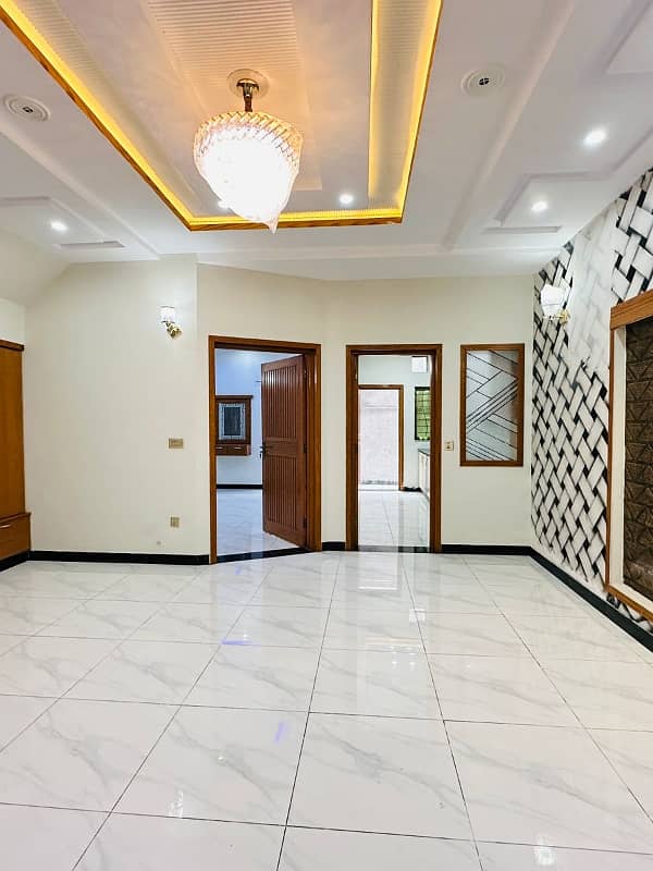 5 Marla Luxury Modern House Available For Sale In Paragon City Lahore 8