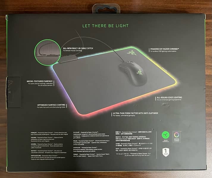 Razer Firefly V2 RGB Gaming Mouse Pad 1