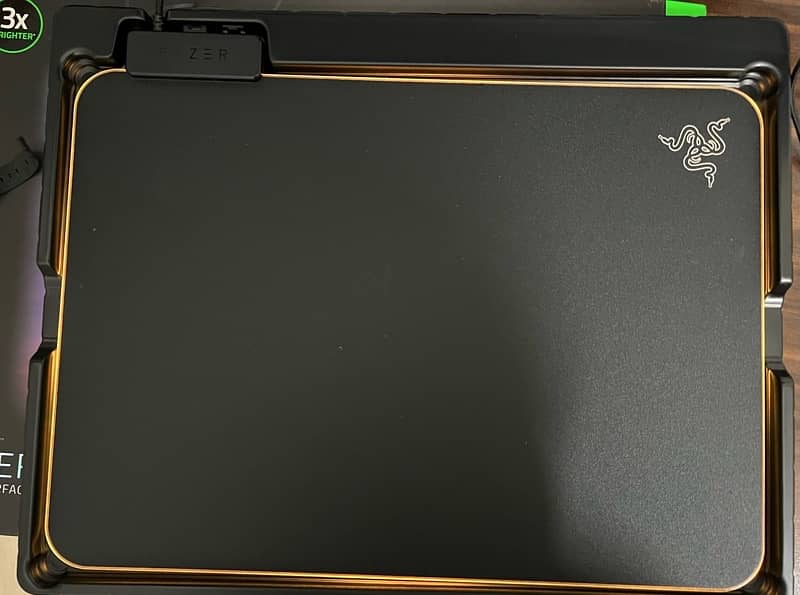 Razer Firefly V2 RGB Gaming Mouse Pad 3