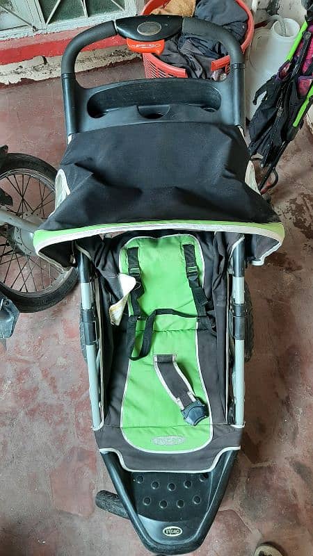 three wheeled Canadian baby pram 3