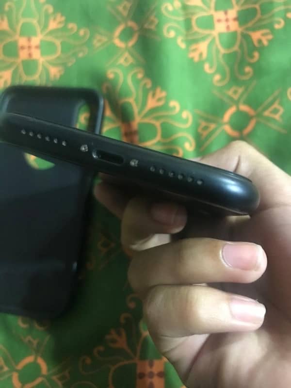 iPhone XR for sale 3