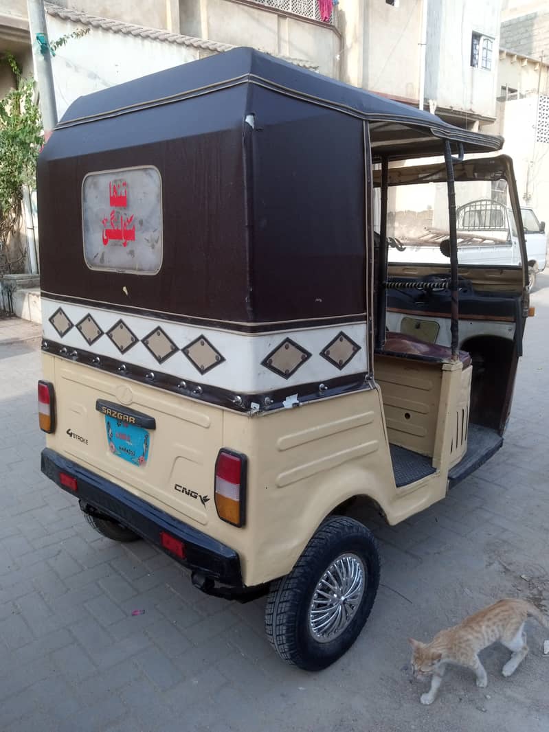 SazGar-2018,Disc-Brake,Gas-LPG-PetRoL Rickshaw,Engine FuLL OK 100%, 0