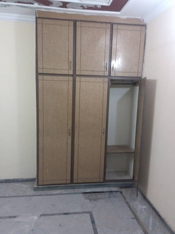 5 Marlla First flour house for rent phase 5 Bajli Pani ha 4