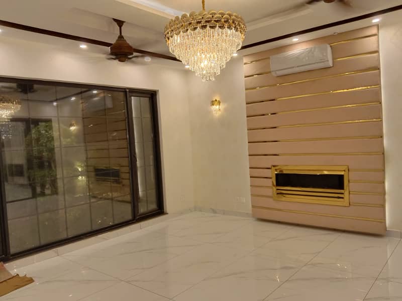 1Kanal New Stylish Beautiful House Available For Sale DHA Phase 5 0