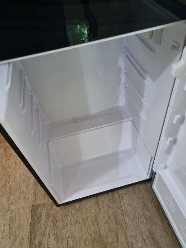 Haier Large Size fridge E Star 8